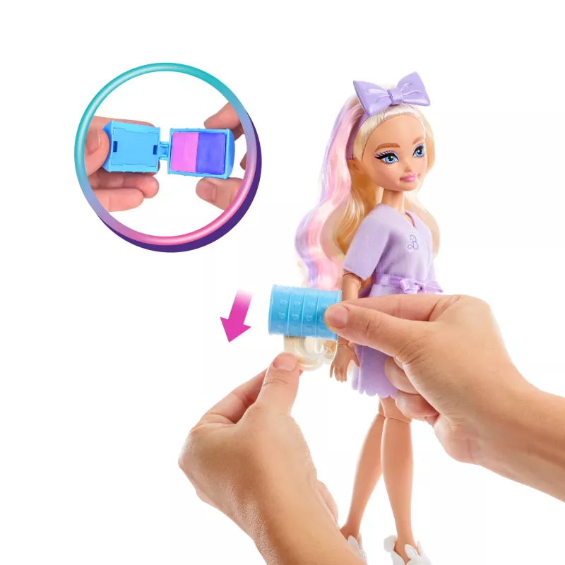 Muñeca de moda Barbie Dream Besties Malibu con accesorios sorpresa y más de 15 looks