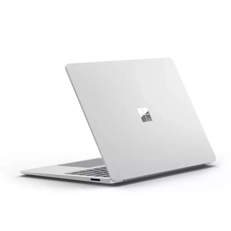 Portátil Microsoft Surface Laptop 7 Copilot+ — Qualcomm Snapdragon X1P-64-100, 13,8 inch 2304×1536 pantalla táctil, 16 GB RAM, 256 GB SSD, platino