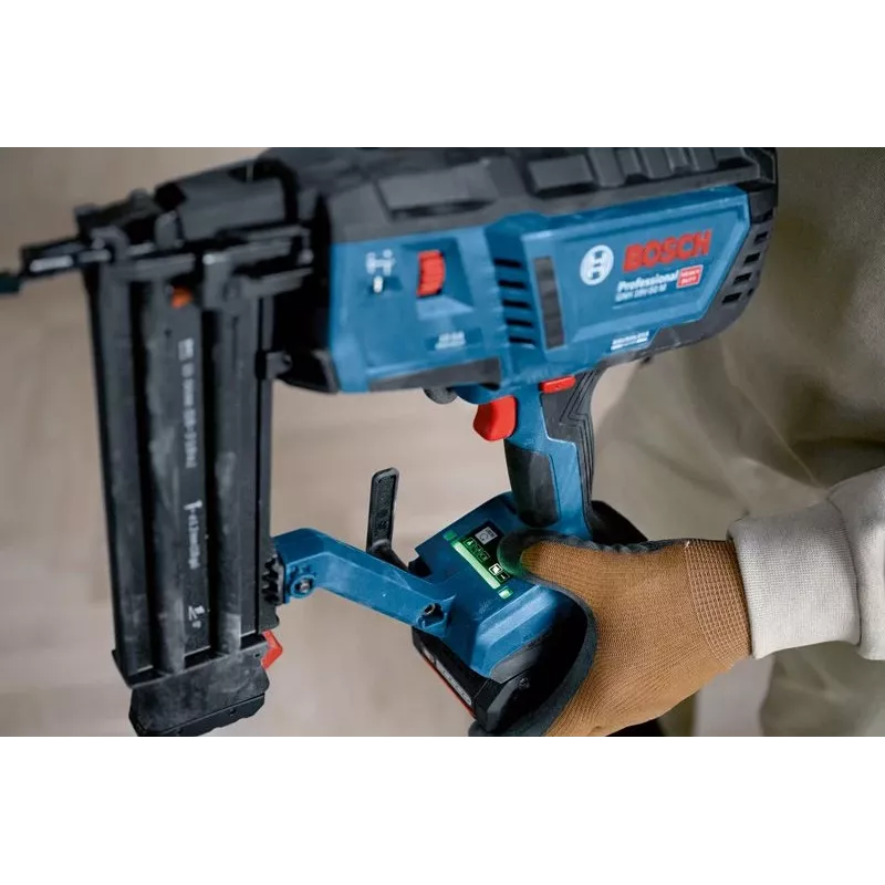 Bosch GNH 18V-50 M Professional Grapadora a batería