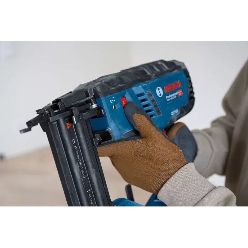 Bosch GNH 18V-50 M Professional Grapadora a batería