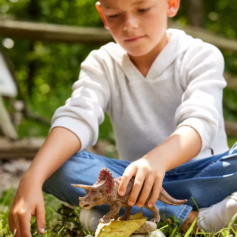 schleich Dinosaurios Triceratops, 4 años, Conquering the Earth, Dinosaurios y volcán, multicolor, plástico, 1 ud.