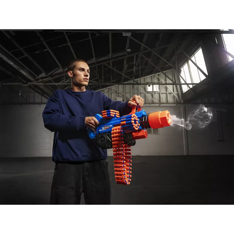 Lanzador de dardos de juguete Zuru XSHOT Insanity — Smoke N Barrel, incluye 72 dardos de espuma