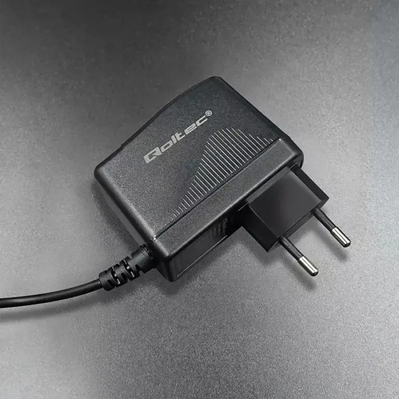 Cargador para dispositivos móviles Qoltec 52397 universal negro AC interior 2A 220-240V