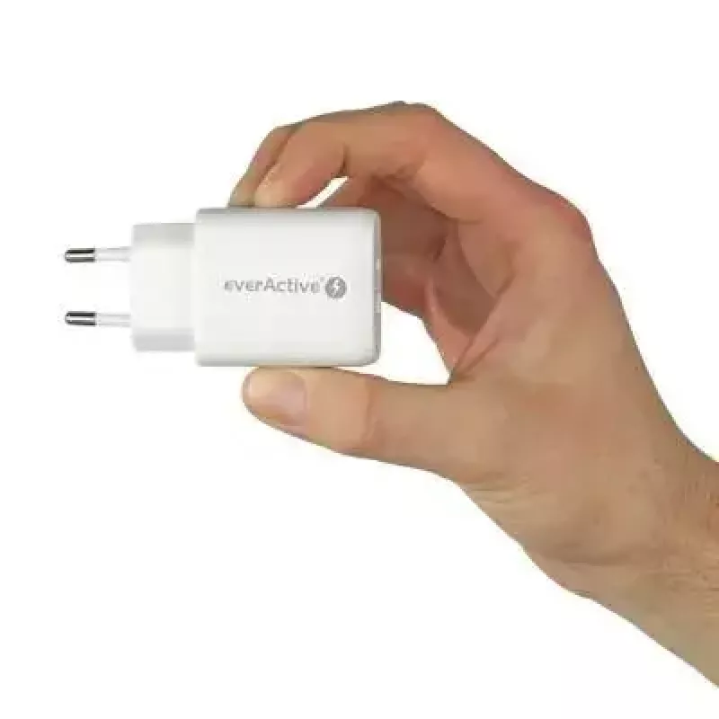Cargador USB-C everActive SC-370Q 25W QC3.0 carga rápida USB