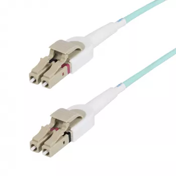 StarTech.com cable de fibra óptica conmutables LC a LC (UPC) OM4 de 5m (16.4ft) 50/125µm, 100G, cambio de polaridad sin herramientas, baja pérdida de inserción – cable jumper de fibra LSZH