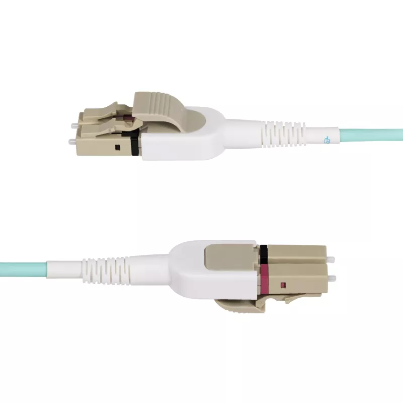 StarTech.com cable de fibra óptica conmutables LC a LC (UPC) OM4 de 5m (16.4ft) 50/125µm, 100G, cambio de polaridad sin herramientas, baja pérdida de inserción – cable jumper de fibra LSZH