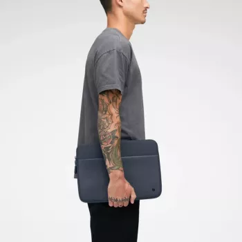 Incase A.R.C. Funda con ReSpun 100 % poliéster reciclado para portátil de 14 pulgadas (M1-M4, 2021-2024)