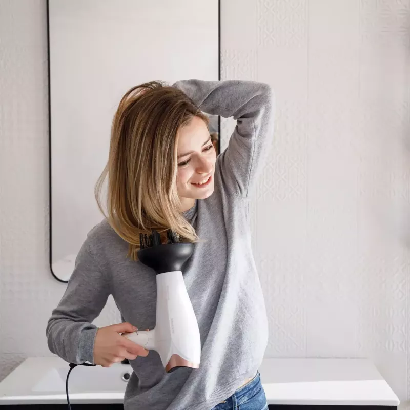 Secador de pelo Taurus STUDIO 2500 IONIC 2400 W blanco con función iónica, 3 niveles de calor, 2 velocidades, difusor y concentrador