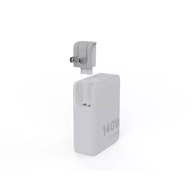Cargador de viaje portátil GaN de 140W Xtorm XVC2140 con 3 conectores USB-C PD y cable USB-C de 2 m, blanco