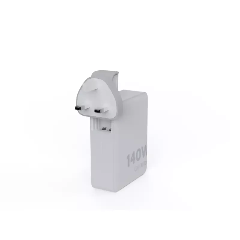 Cargador de viaje portátil GaN de 140W Xtorm XVC2140 con 3 conectores USB-C PD y cable USB-C de 2 m, blanco