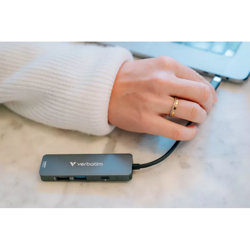 Verbatim USB-C Essentials hub multipuerto 4 puertos: HDMI, USB-C PD, USB-A 3.2 Gen 1, USB-A
