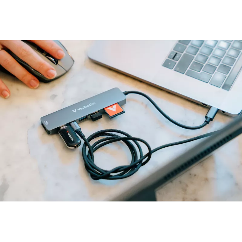 Verbatim USB-C Essentials hub multipuerto 7 puertos: HDMI, USB-C, USB-C 3.2 Gen 1, 2 x USB-A 3.2 Gen 1, SD y microSD