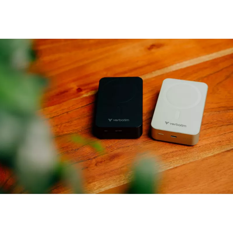 Verbatim Charge 'n' Go Essentials Powerbank magnética inalámbrica 20000 mAh Negro