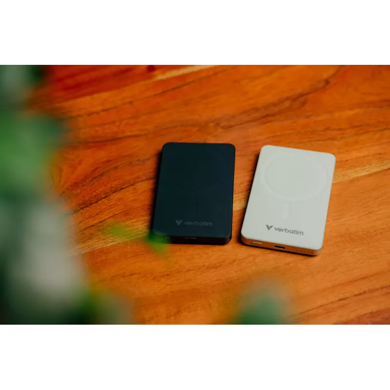 Verbatim Charge 'n' Go Essentials Powerbank magnética inalámbrica 5000 mAh Negro