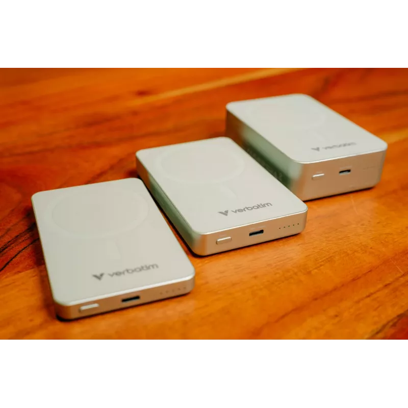 Verbatim Charge 'n' Go Essentials Powerbank magnética inalámbrica 5000 mAh Verde