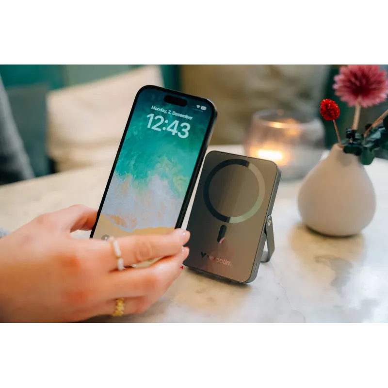 Verbatim Charge 'n' Go Powerbank magnética inalámbrica con soporte – 10000 mAh Gris