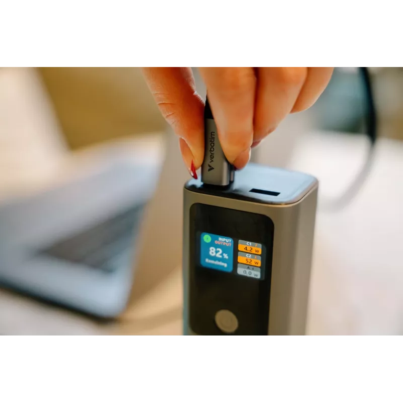 Batería portátil Verbatim Charge 'n' Go Powerbank 27000mAh