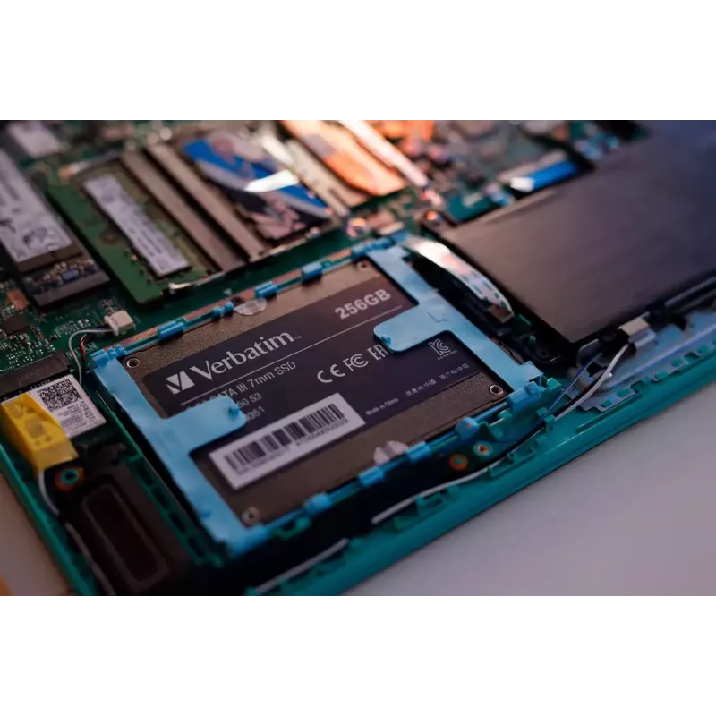 Unidad SSD Verbatim 256GB 2,5 pulgadas SATA Vi550 S3