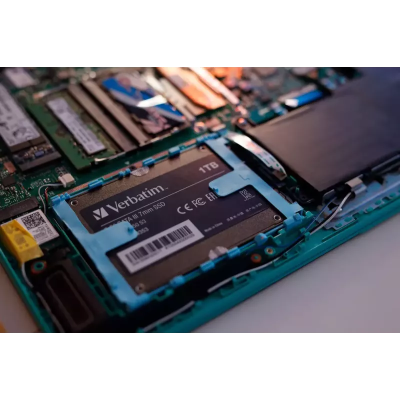 SSD Verbatim 1 TB 2,5 pulgadas SATA Vi550 S3