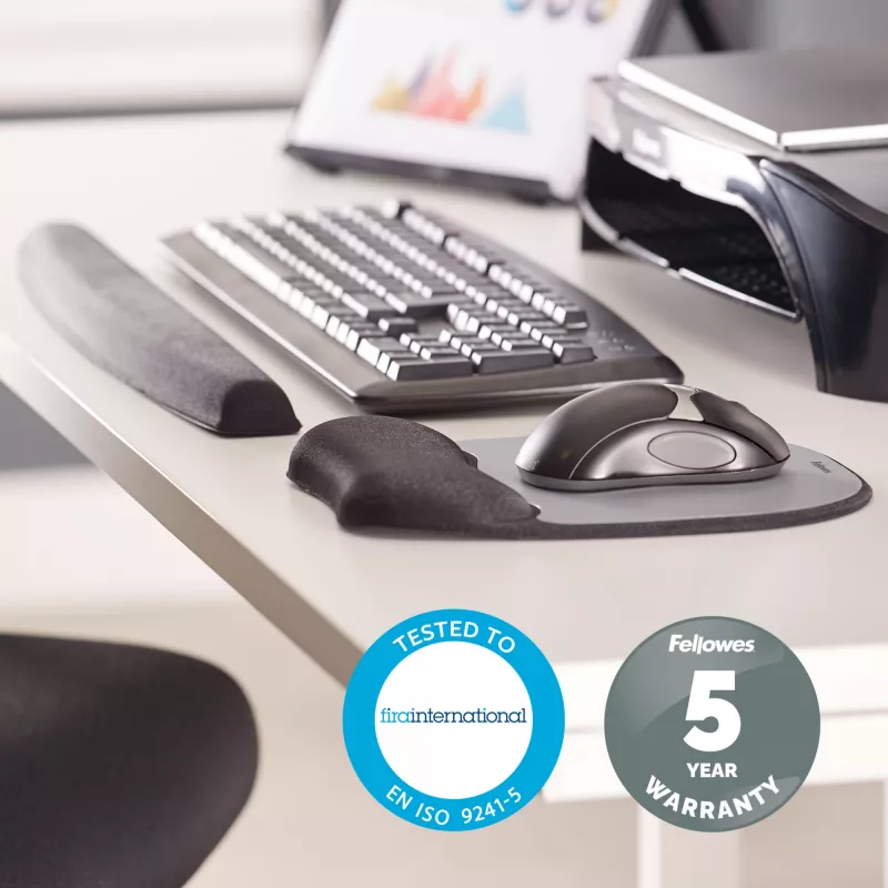 Fellowes Mouse Mat Wrist Support - Alfombrilla de ratón con reposamuñecas de espuma viscoelástica - Alfombrilla de ratón ergonómica para ordenador, portátil, teletrabajo - Compatible con ratones láser y ópticos - Plata
