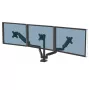 Fellowes Platinum Series brazo triple para monitor – Soporte para tres pantallas de 27 inch de 7 kg – Soporte de mesa ajustable para triple monitor – Inclinación 45°, giro 180°, rotación 360°, VESA 75 x 75/100 x 100 – Negro
