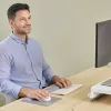 Fellowes Reposamuñecas para teclado Breyta Reposamuñecas compacto para teclado con protección antibacteriana Reposamuñecas ergonómico Gris