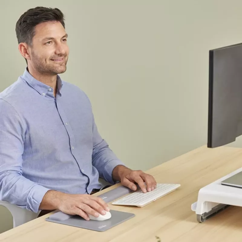Fellowes Reposamuñecas para teclado Breyta Reposamuñecas compacto para teclado con protección antibacteriana Reposamuñecas ergonómico Gris