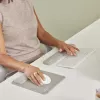 Fellowes Reposamuñecas para teclado Breyta Reposamuñecas compacto para teclado con protección antibacteriana Reposamuñecas ergonómico Sand
