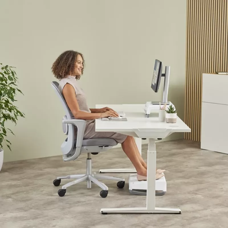 Fellowes Reposamuñecas para teclado Breyta Reposamuñecas compacto para teclado con protección antibacteriana Reposamuñecas ergonómico Sand