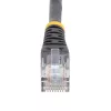 StarTech.com Cable de parcheo Cat5e con conectores RJ45 moldeados – 15 m – negro
