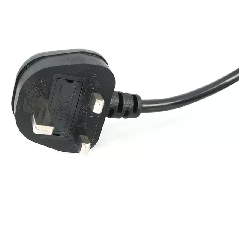 StarTech.com Cable de alimentación para portátil UK de 3ft (1m), BS 1363 a C7, 2,5A 250V, 18AWG, negro, cable de repuesto para portátil UK, cable de alimentación de impresora, cable de carga de portátil CA, cable de fuente de alimentación de portátil