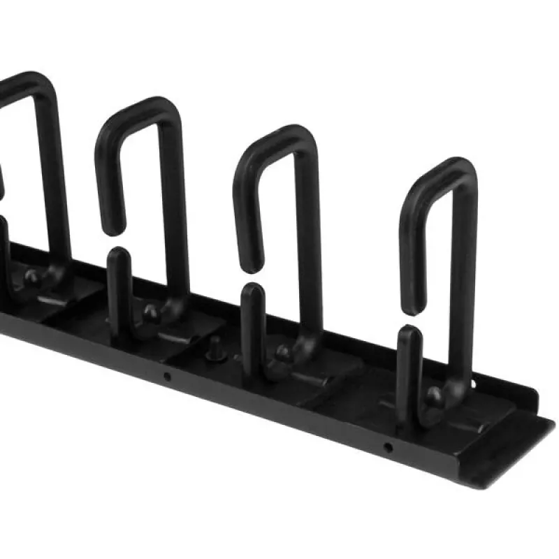 StarTech.com Organizador de cables vertical con ganchos en D – 0U – 6 pies