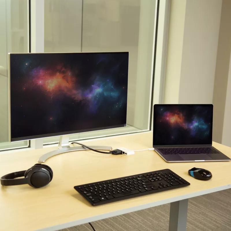 StarTech.com Adaptador multipuerto USB-C – adaptador de vídeo USB-C a DVI-D (digital) con carga pasante Power Delivery de 60 W, GbE, USB-A – mini docking station portátil para portátiles USB Type-C/Thunderbolt 3