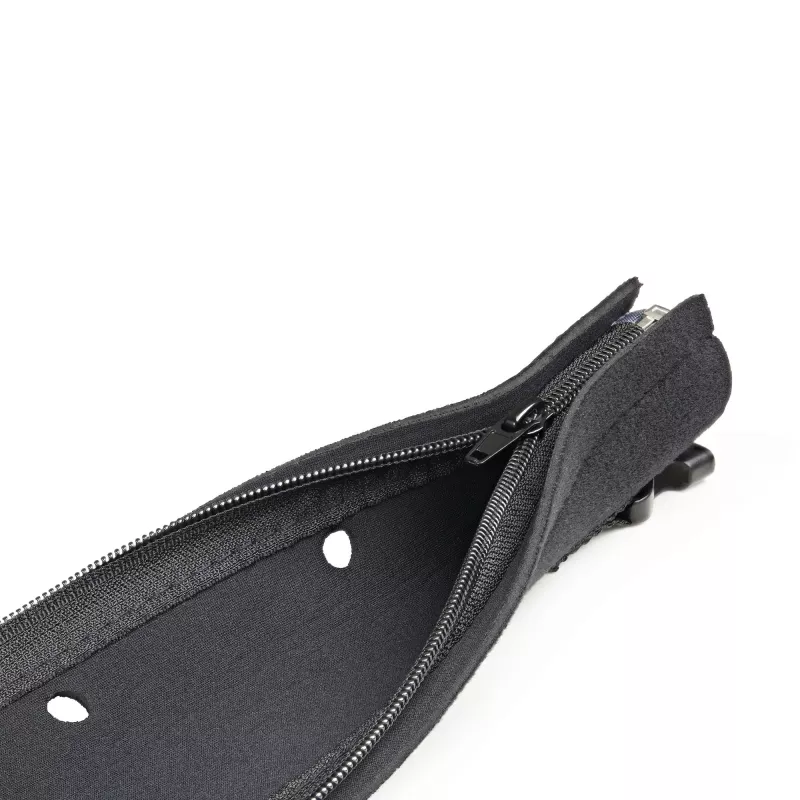 StarTech.com funda de gestión de cables de neopreno de 40 pulgadas (1m) con cremallera y hebilla - 1,2 pulgadas (3cm) de diámetro - cubierta/organizador de cables de alimentación/red/AV de ordenador/PC - funda organizadora de cables flexible - negro