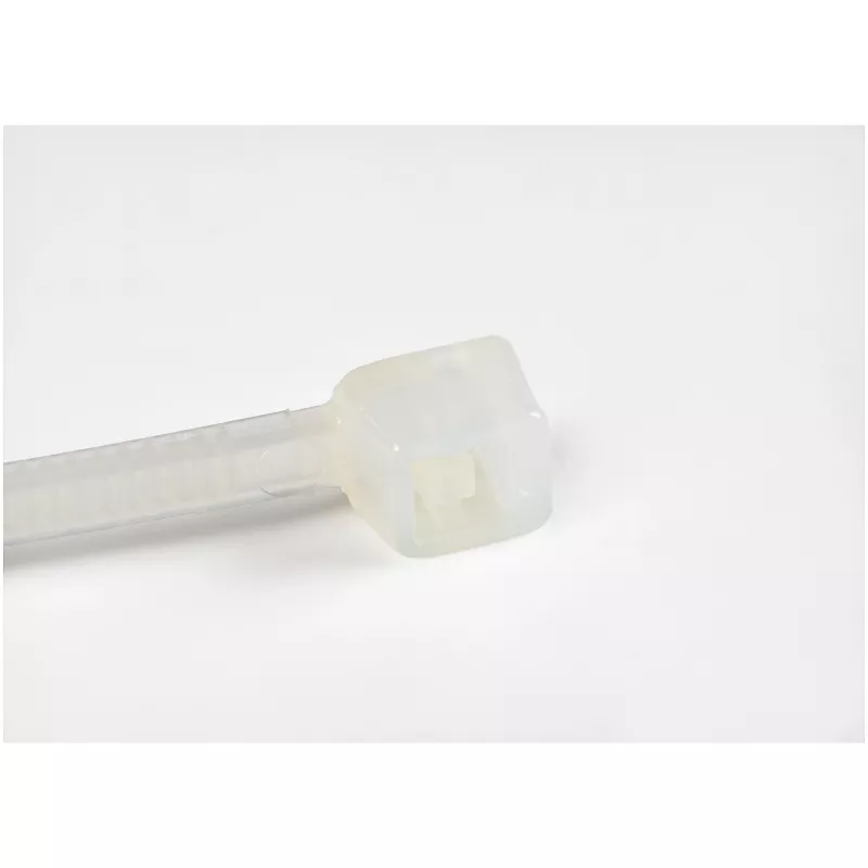 StarTech.com bridas de 4 pulgadas (10 cm) - 1,6 mm de ancho, 22 mm de diámetro de haz, 8 kg de resistencia a la tracción, bridas de nailon autoblocantes con punta curvada - 94V-2/UL listado, pack de 1000 - blanco