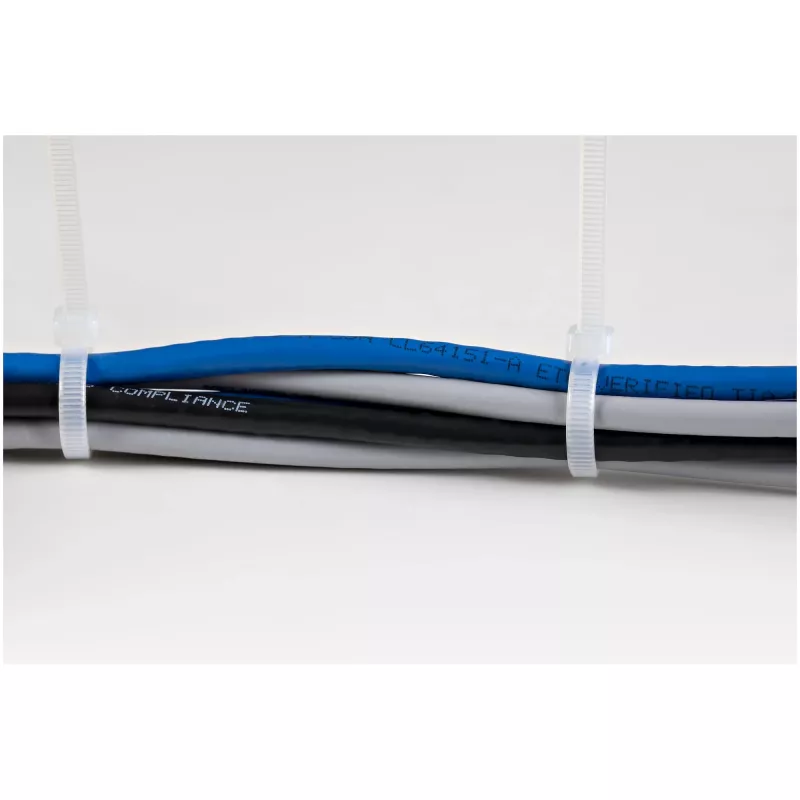 StarTech.com bridas de 10 pulgadas (25 cm) - 1/8 pulgadas (4 mm) de ancho, 6,8 cm de diámetro de haz, 22 kg de resistencia a la tracción, bridas de nailon autoblocantes con punta curvada, 94V-2/UL listado, pack de 1000 - blanco