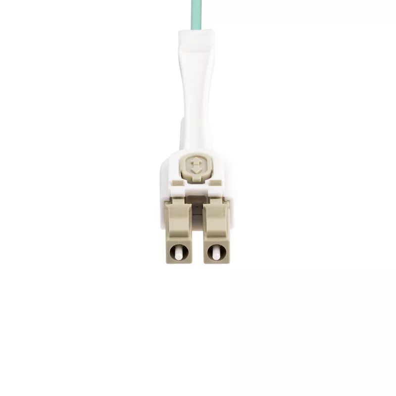 StarTech.com Cable de fibra óptica multimodo OM4 LC a LC (UPC) de 3 m (9,8 ft) con lengüetas push-pull, 50/125 µm, 100G, resistente a flexiones, baja pérdida de inserción – Cable patch de fibra óptica LSZH