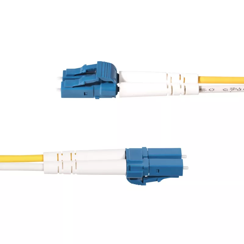 StarTech.com Cable de fibra óptica monomodo OS2 dúplex LC a SC (UPC) de 20 m, 9/125 µm, 100G, insensible a curvaturas, baja atenuación de inserción – Cable de conexión de fibra óptica LSZH