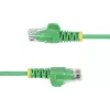 StarTech.com Cable Ethernet CAT6 delgado verde de 1,5 m, protección de pestaña, 100 W PoE, UTP, LSZH, 28AWG hilo de cobre puro, cable de red patch RJ45 delgado con alivio de tensión, probado individualmente