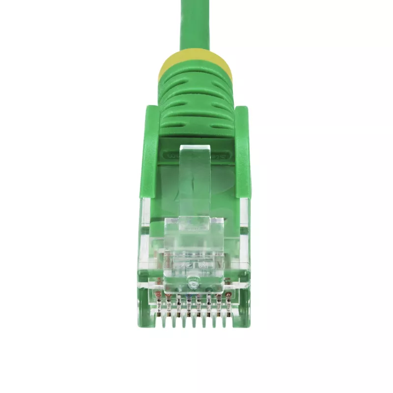 StarTech.com Cable Ethernet CAT6 delgado de 50 cm verde, protección de pestaña, 100 W PoE, UTP, LSZH, 28AWG hilo de cobre desnudo puro, cable de red RJ45 delgado con alivio de tensión, probado individualmente