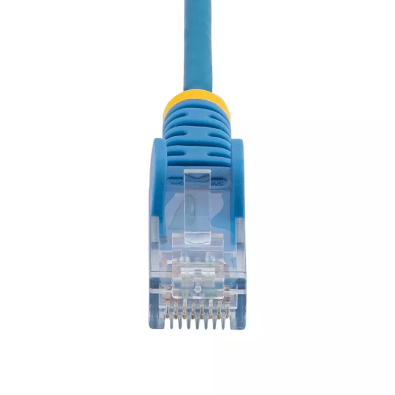 StarTech.com Cable Ethernet CAT6 esbelto de 7 m azul, protección de lengüeta, 100W PoE, UTP, LSZH, 28AWG cable de cobre desnudo puro, cable de red RJ45 esbelto con alivio de tensión, probado individualmente