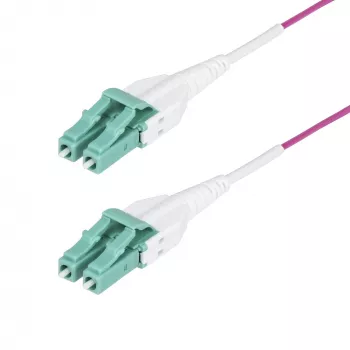 StarTech.com Cable de fibra óptica multimodo OM4 de 50 m (164 ft) LC a LC (UPC), violeta erika, 50/125 µm, 40G/100G, LOMMF/VCSEL, cable de conexión de fibra uniboot, montante OFNR