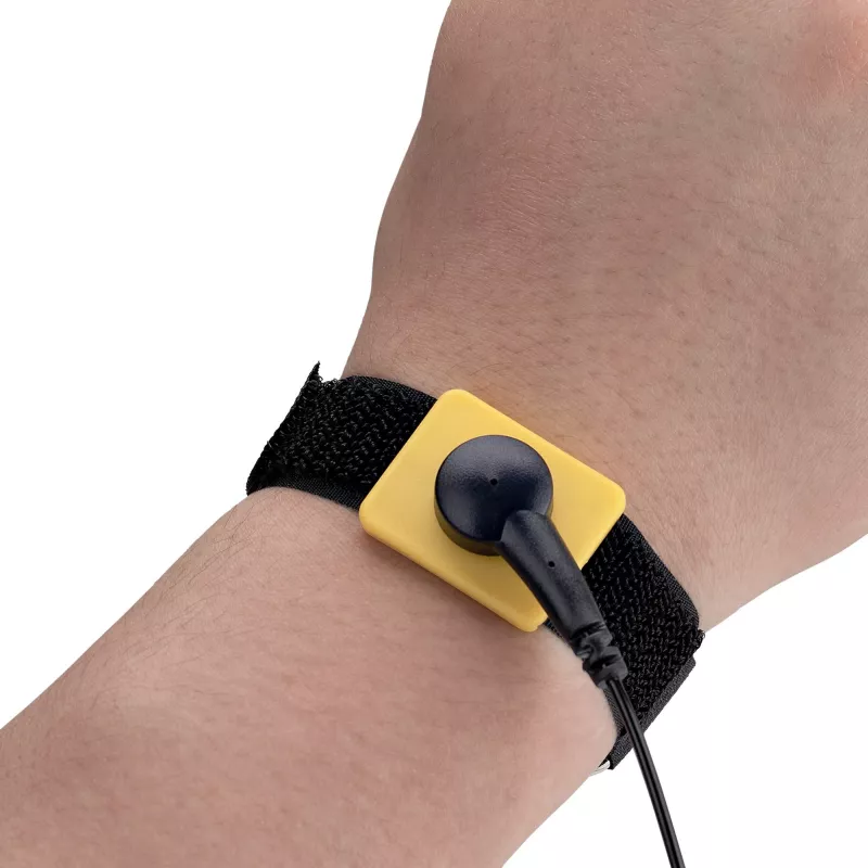 StarTech.com Pulsera antiestática con cable de toma de tierra, banda ESD con cable desmontable de 1,5 m, evita descargas electrostáticas, ajuste regulable, TAA