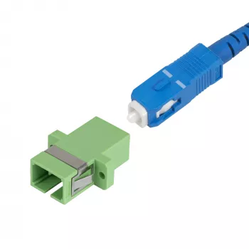 StarTech.com Acoplador SC a SC pack de 10, acoplador de fibra óptica SC monomodo OS2 con brida, adaptador SC/APC simplex