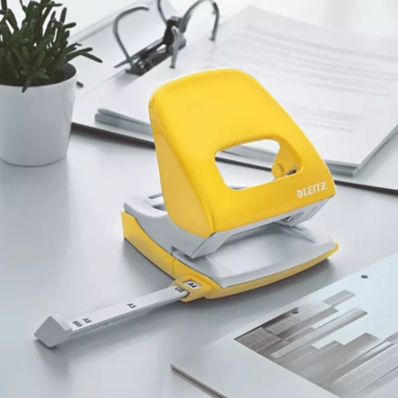 Leitz perforadora NeXXt WOW 5008 metal 2 taladros / 30 hojas, 30 hojas, amarillo, metal, 8 cm, 5,5 mm, A4, A5, A6, folio, cuartilla US, 8 x 8 x 8 cm