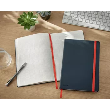 Cuaderno Leitz Cosy Soft Touch cuadriculado con tapa dura, monocromático, negro, B5, 80 hojas, mate, 100 g/m²