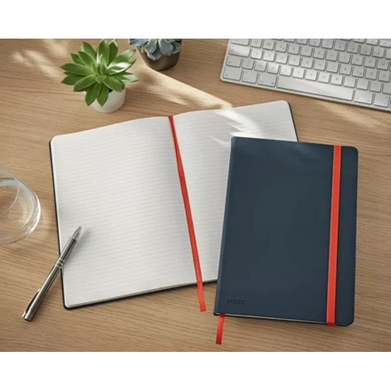 Cuaderno Leitz Cosy Soft Touch rayado con tapa dura, monocromático, negro, B5, 80 hojas, mate, 100 g/m²