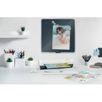 Leitz iLAM Home Set plastificadora 4 en 1 A4, 24 cm, plastificadora en caliente, 300 mm/min, 0,4 mm, A4, 100 µm