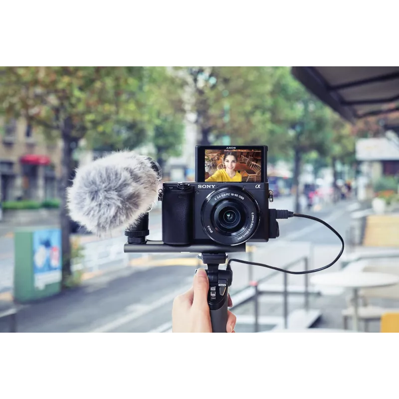 Sony α 6400 + SEL18135 MILC 24,2 MP CMOS 6000 x 4000 píxeles negro