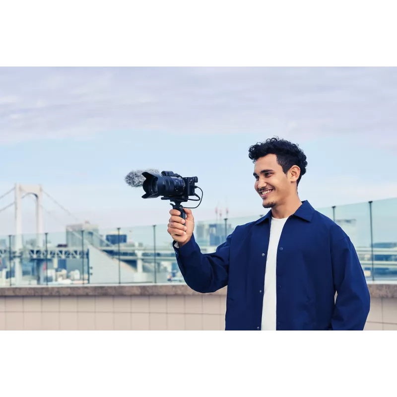 Sony α 6400 + SEL18135 MILC 24,2 MP CMOS 6000 x 4000 píxeles negro